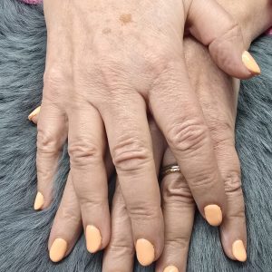 Nagelzauber Meli Schlienger Hellikon
