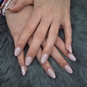 Nagelzauber Meli Schlienger Hellikon