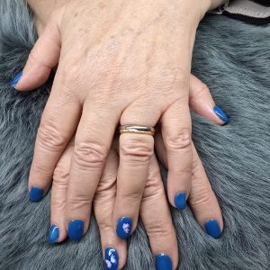 Nagelzauber Meli Schlienger Hellikon